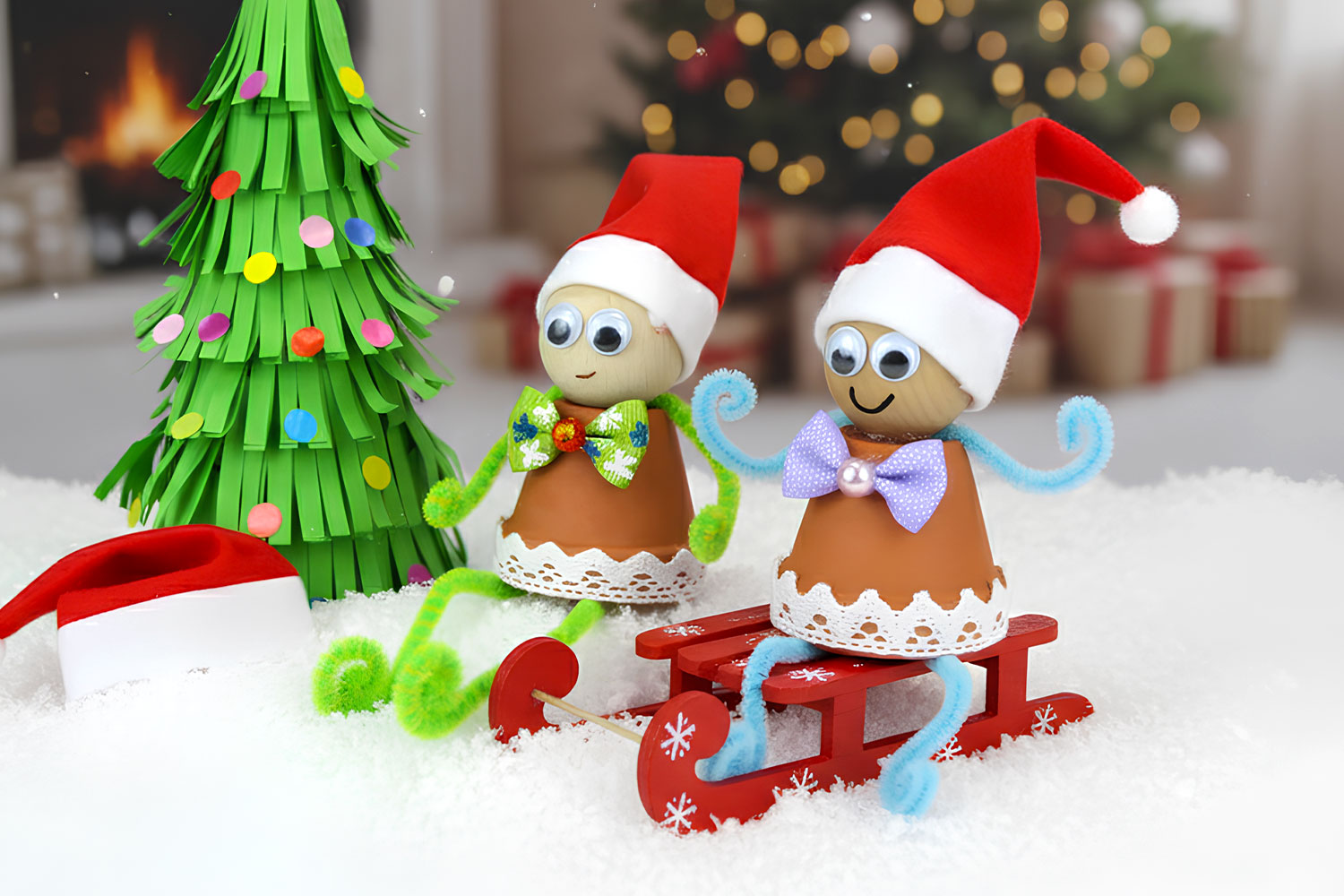 Duendes de Navidad con macetas de terracota