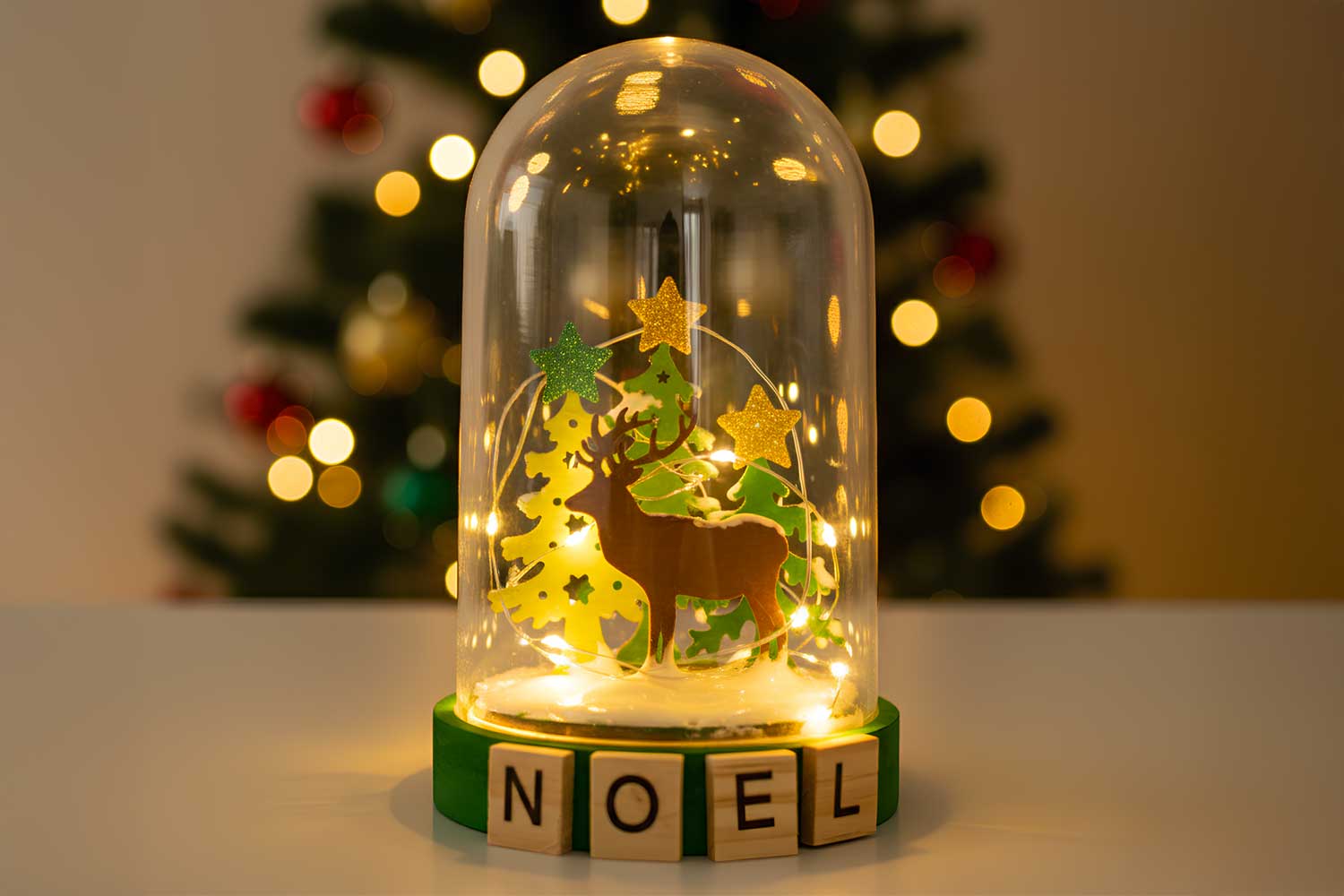 Campana de Navidad encantada