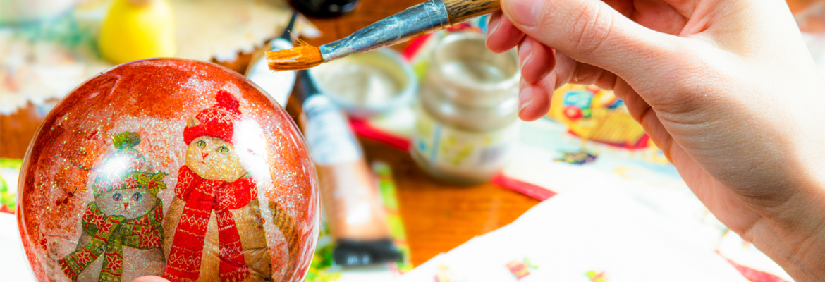 I Decorate a Christmas Bauble - 1 - 10doigts.com