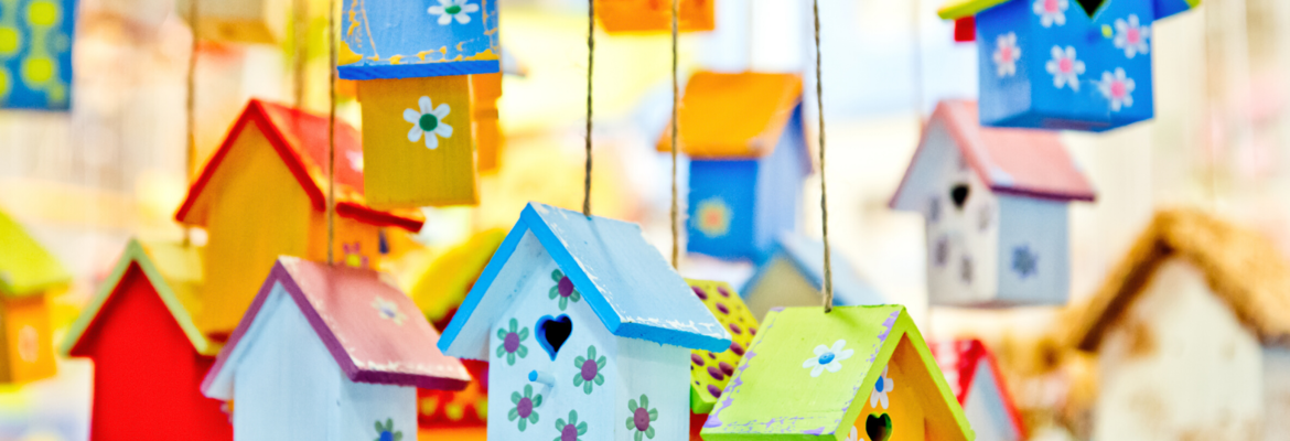 I Decorate a Birdhouse - 1 - 10doigts.com