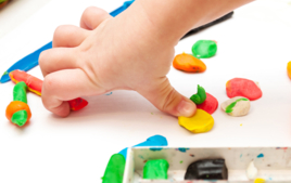 Modelaje 1er edad - Actividades para niños menores de 3 años - 10doigts.fr