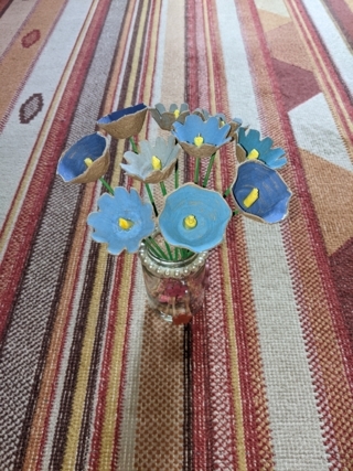 Le bouquet de fleur bleue - 10doigts.fr