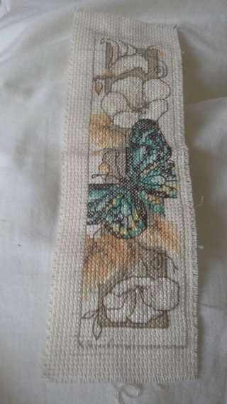 Marque page fait main papillon et fleurs. - Couture, point de croix... - 10doigts.fr
