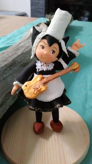 La bigoudM en porcelaine froide - Modelage - 10doigts.fr