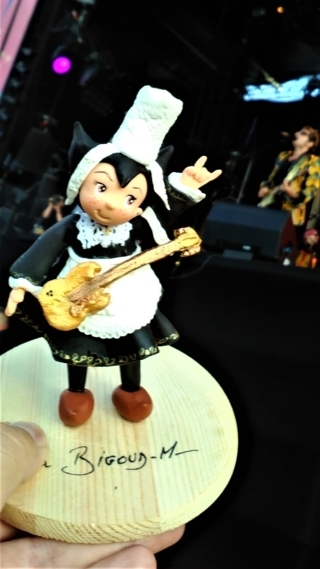 la bigoud-M- en porcelaine froide - Modelage - 10doigts.fr