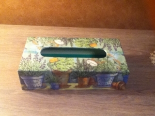 Boîte à mouchoirs 2 - Vernis collage papiers, serviettes - 10doigts.fr