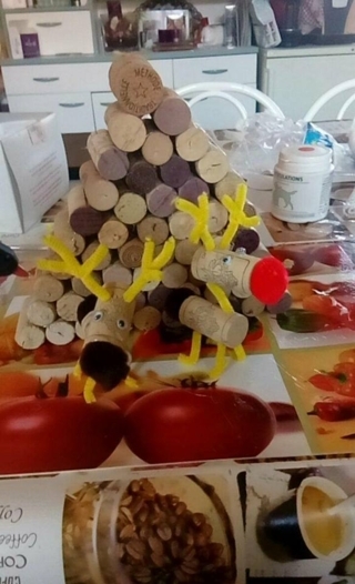 décoration Noël avec des bouchons en liège - Créations d'enfant - 10doigts.fr