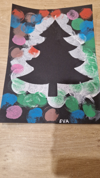 Silhouettes Noël avec de la peinture - 10doigts.fr