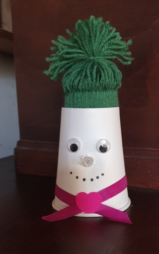 bonhomme de neige  en gobelet - Créations d'enfant - 10doigts.fr