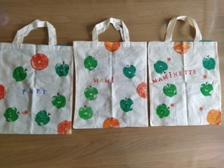 Peinture sur tissus - Créations d'enfant - 10doigts.fr