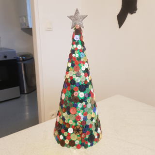 Sapin  de noel  création  en  boutons recup - Divers - 10doigts.fr