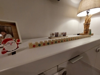 Calendrier de l'Avent réglette en bois - 10doigts.fr