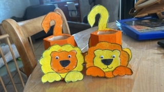 Monsieur lion - 10doigts.fr