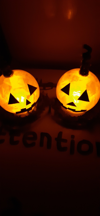 Citrouilles lumineuses - 10doigts.fr