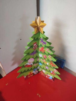 Sapin en carton, le retour. - 10doigts.fr