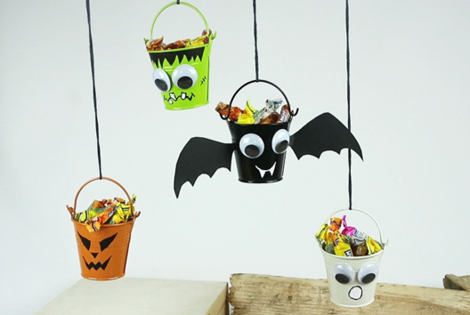 Mini cubos de chuches para Halloween - Actividades manuales Halloween - 10doigts.fr - 2