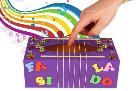 manualidades niño caja de pañuelos caja de música - Actividades de despertar musical para los niños - 10doigts.fr