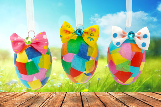 Hanging Easter Eggs - 1 - DIY Easter Crafts - 10doigts.com - DIY Easter Crafts - 10doigts.fr