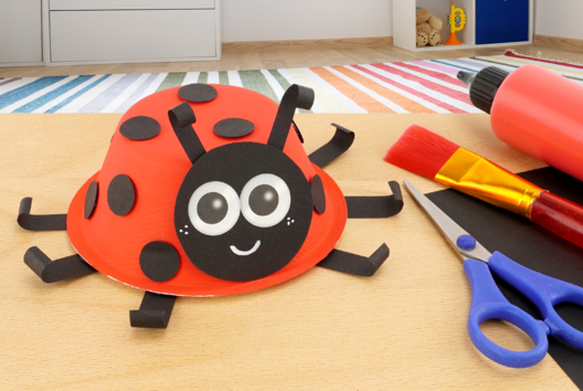 Ladybug with a Cardboard Bowl - 3 - Animal Crafts: Our Creative Ideas for Children - 10doigts.com - Animal Crafts: Our Creative Ideas for Children - 10doigts.fr - 2