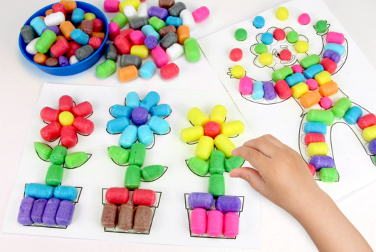 dibujar en 3D con los copos de maíz playmaïs - Actividades manuales con copos de maíz: nuestros tutoriales para los más jóvenes - 10doigts.fr