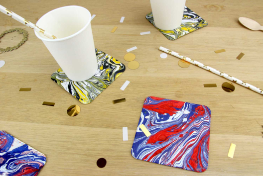 Marble Effect Coasters - 1 - Craft Activities Painting: Creations for All Ages and All Desires - 10doigts.com - Craft Activities Painting: Creations for All Ages and All Desires - 10doigts.fr