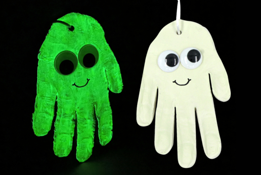 fantasma huella de mano pasta a modelar - Actividades manuales Halloween - 10doigts.fr