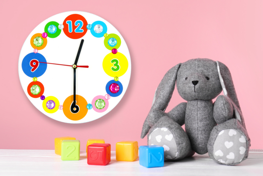 Round Clock to Decorate with Stickers and Gems - 1 - Handicrafts with Clocks to Learn the Time - 10doigts.com - Handicrafts with Clocks to Learn the Time - 10doigts.fr