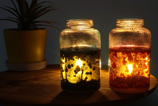 Homemade Lava Lamp - 1 - Handicrafts Around Games to Enjoy Homemade Games - 10doigts.com - Handicrafts Around Games to Enjoy Homemade Games - 10doigts.fr