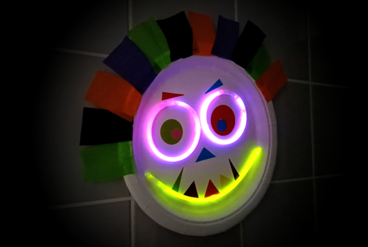 monstruo luminoso plato de cartón halloween - Actividades manuales Halloween - 10doigts.fr