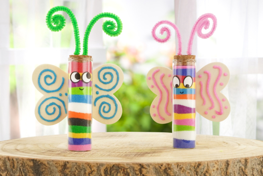 mariposa de arena actividad niños DIY - Actividades manuales animales: nuestras ideas creativas para los niños - 10doigts.fr