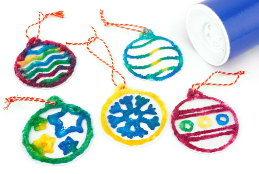 Salt Painting: Christmas Ornaments - 1 - Christmas Tree Ornement Crafts - 10doigts.com - Christmas Tree Ornement Crafts - 10doigts.fr