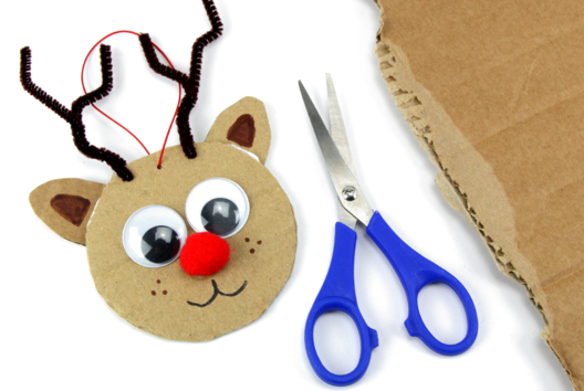 Recycled Cardboard Reindeer - 1 - Animal Crafts: Our Creative Ideas for Children - 10doigts.com - Animal Crafts: Our Creative Ideas for Children - 10doigts.fr