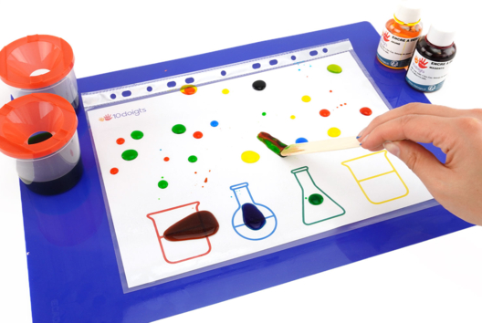 science pour enfant - Actividades manuales alrededor de los juegos para divertirse con juegos hechos a mano - 10doigts.fr - 2