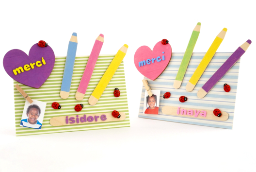 cuadro gracias regalo fin de año escolar niños - Manualidades y regalos para maestras, maestros,  niñeras... - 10doigts.fr - 2