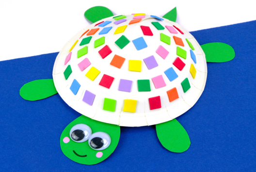 Turtle with a Paper Plate and Mosaics - 1 - Animal Crafts: Our Creative Ideas for Children - 10doigts.com - Animal Crafts: Our Creative Ideas for Children - 10doigts.fr