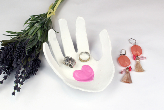 vacíabolsillos mano huella bandeja joyas Día de la Madre - Manualidades día de la madre - 10doigts.fr