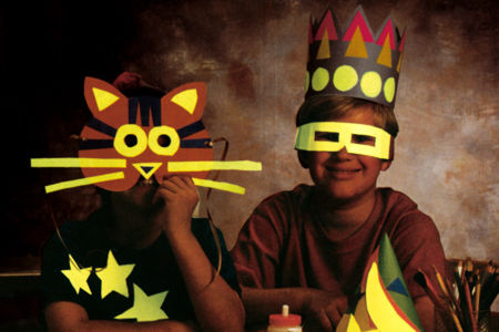 Glow-in-the-dark Adhesive Paper - 10 A4 Sheets - 2 - Effect and Material Paper - 10doigts.com - Effect and Material Paper – 10doigts.fr