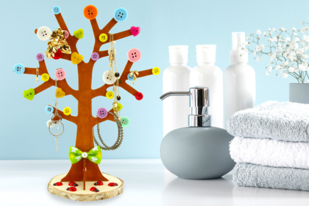 Jewelry Tree - 1 - Mother's Day Crafts - 10doigts.com - Mother's Day Crafts – 10doigts.fr