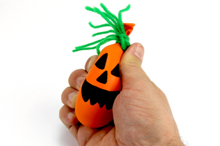 Halloween Monsters (Stress Balls) - 2 - Halloween Crafts - 10doigts.com - Halloween Crafts – 10doigts.fr