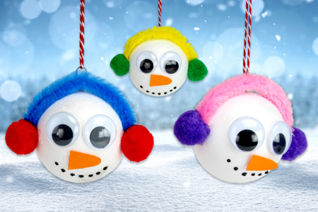 Brightly Colored Pom Poms in Assorted Sizes - Craft Pom Poms – 10doigts.fr