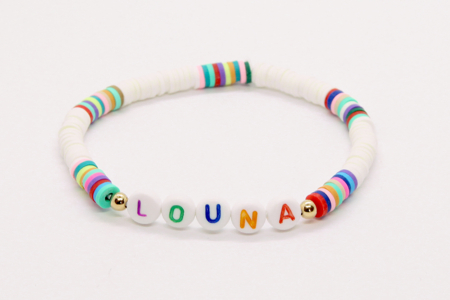 pulsera de cuentas heishi nombre niño verano - Actividades manuales para la creación de tus joyas – 10doigts.fr