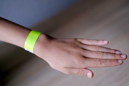 Pulseras de identificación - 5 Colores - Juegos de exterior – 10doigts.fr