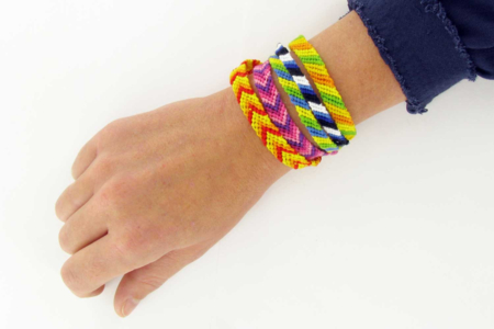Friendship Bracelets - The Diagonals - 3 - Mother's Day Crafts - 10doigts.com - Mother's Day Crafts – 10doigts.fr