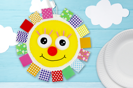 Cute Sun with a Paper Plate - 1 - Hands-on Activities on the Weather Theme - 10doigts.com - Hands-on Activities on the Weather Theme – 10doigts.fr