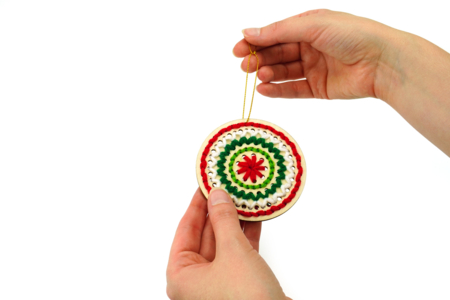 disco de tejer etapa 3 - Bolas de Navidad DIY – 10doigts.fr