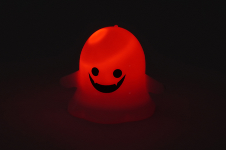 fantasma luminoso LED decoración halloween - Artículos luminosos, guirnaldas y velas LED – 10doigts.fr