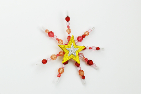 copos estrella de Navidad en abalorios - Actividades manuales niños Invierno – 10doigts.fr