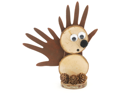 Hedgehog with Wood Logs - 2 - Autumn Crafts - 10doigts.com - Autumn Crafts – 10doigts.fr