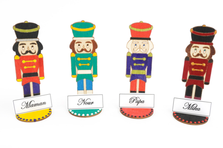 Marcador de lugar de nuez de cola - 4 temas para pintar - Decoraciones de Navidad de madera – 10doigts.fr
