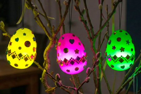 oeufs de pâques lumineux DIY - Actividades manuales DIY Pascua – 10doigts.fr